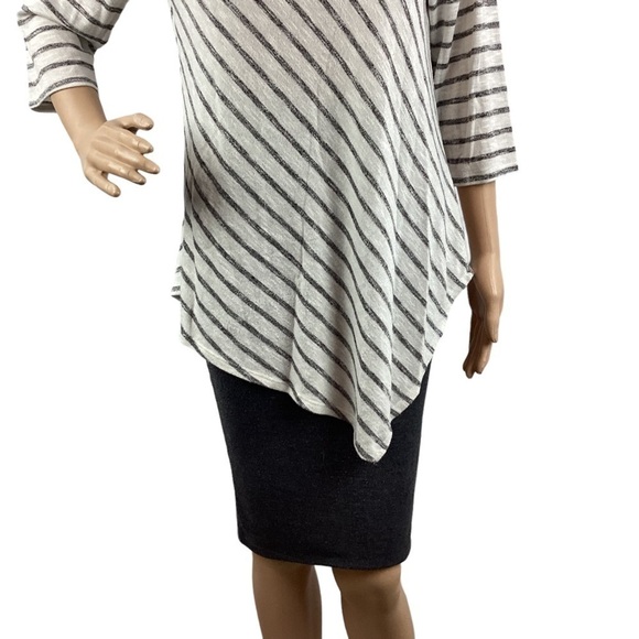 Vince Camuto Tunic Top Size M Gray Stripe - Picture 3 of 7